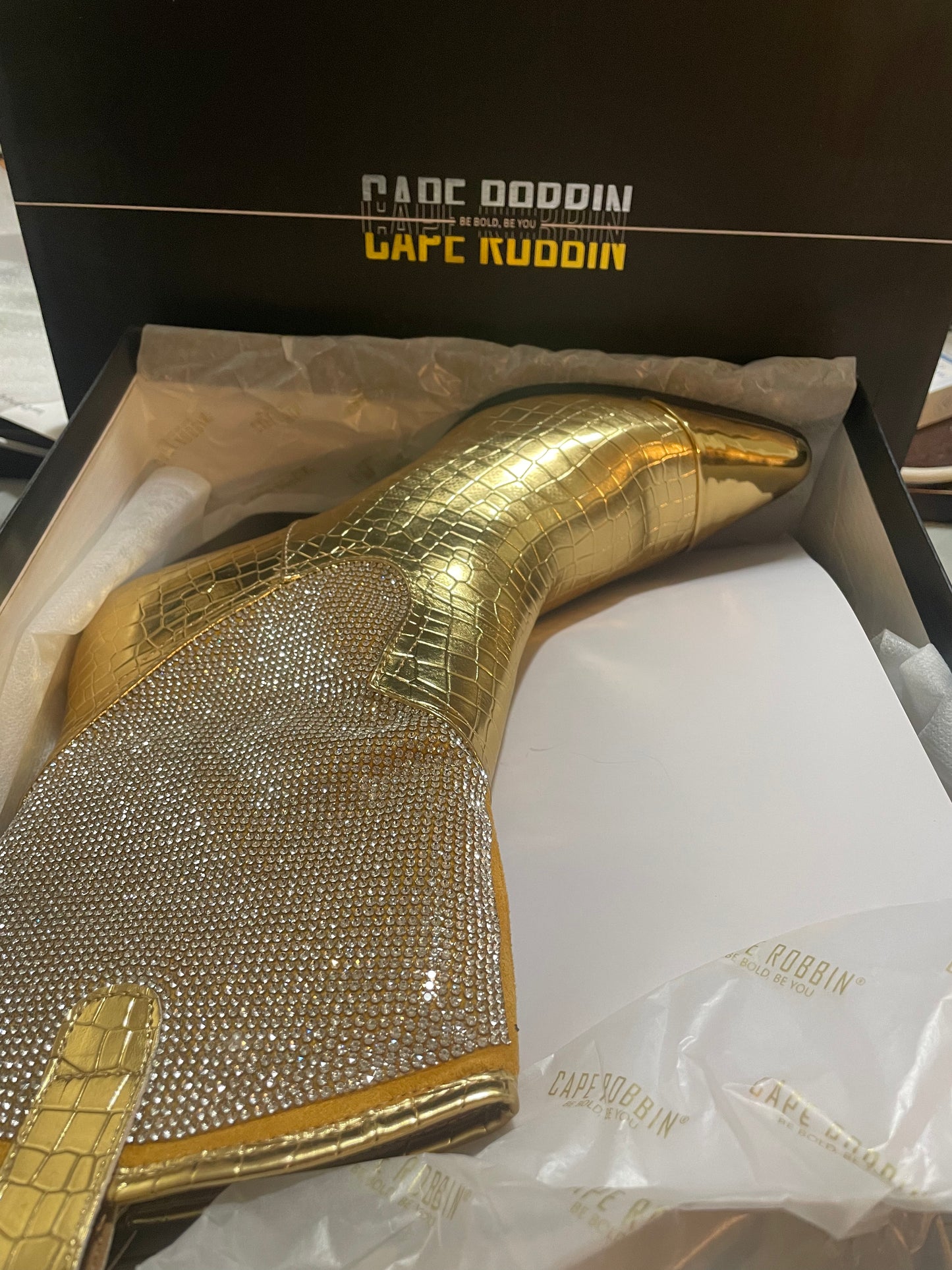 Cape Robbin Zephyr Boots (New In Box)